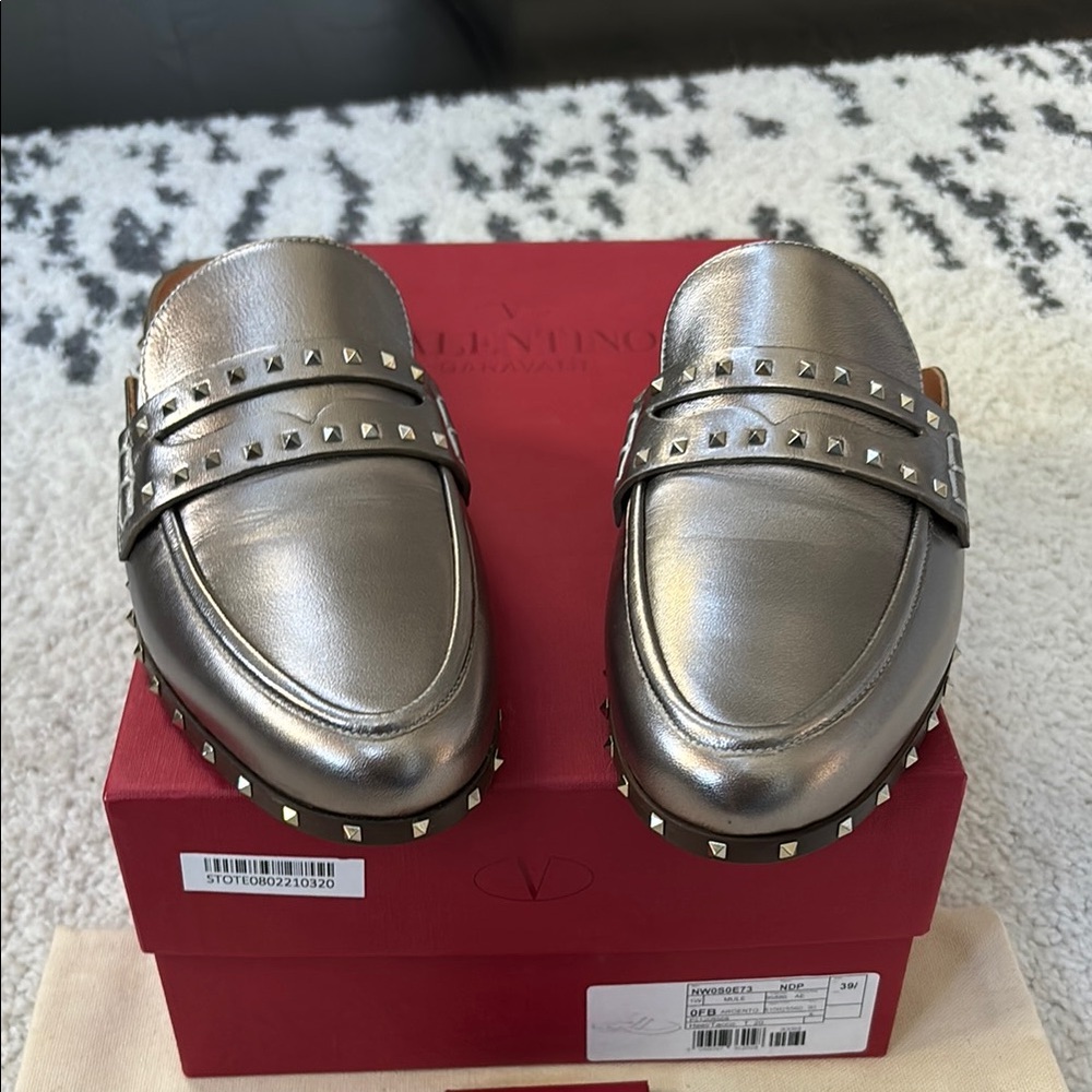 Brand new Valentino Mules